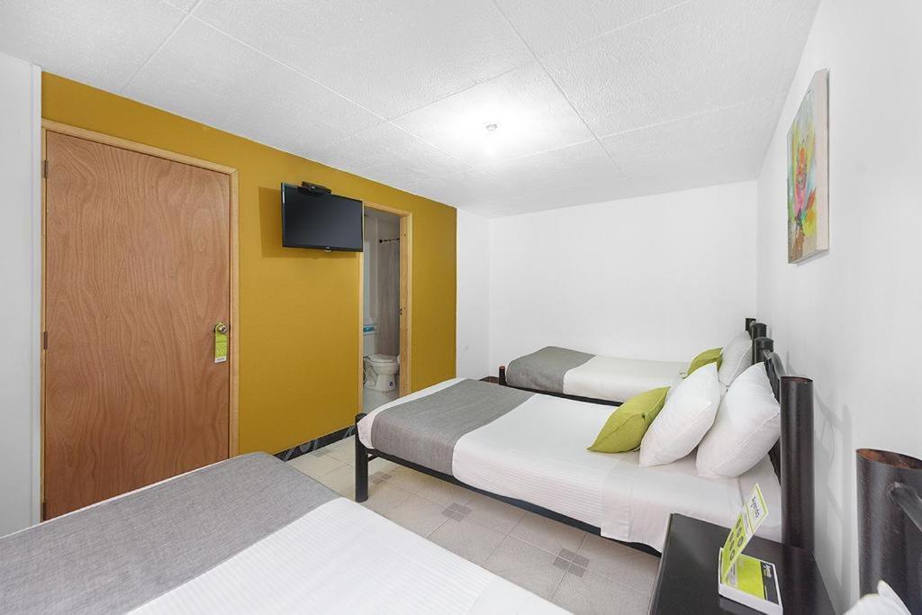 Hotel Casa Normandia ボゴタ エクステリア 写真
