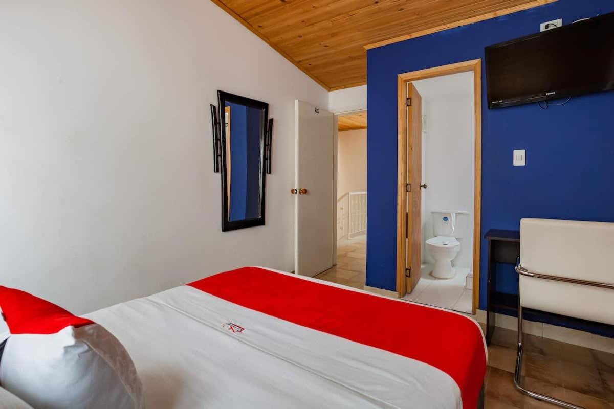 Hotel Casa Normandia ボゴタ エクステリア 写真
