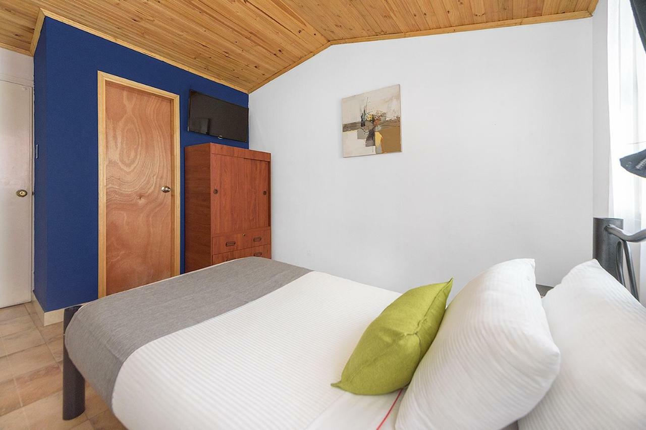 Hotel Casa Normandia ボゴタ エクステリア 写真