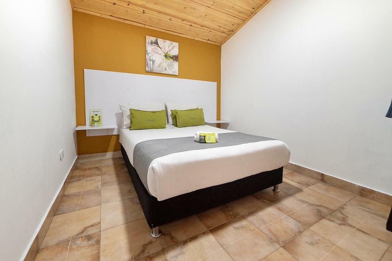 Hotel Casa Normandia ボゴタ エクステリア 写真