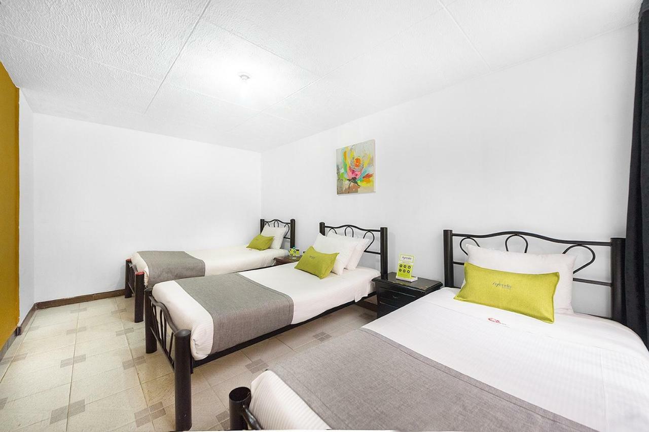 Hotel Casa Normandia ボゴタ エクステリア 写真