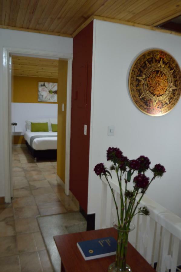Hotel Casa Normandia ボゴタ エクステリア 写真