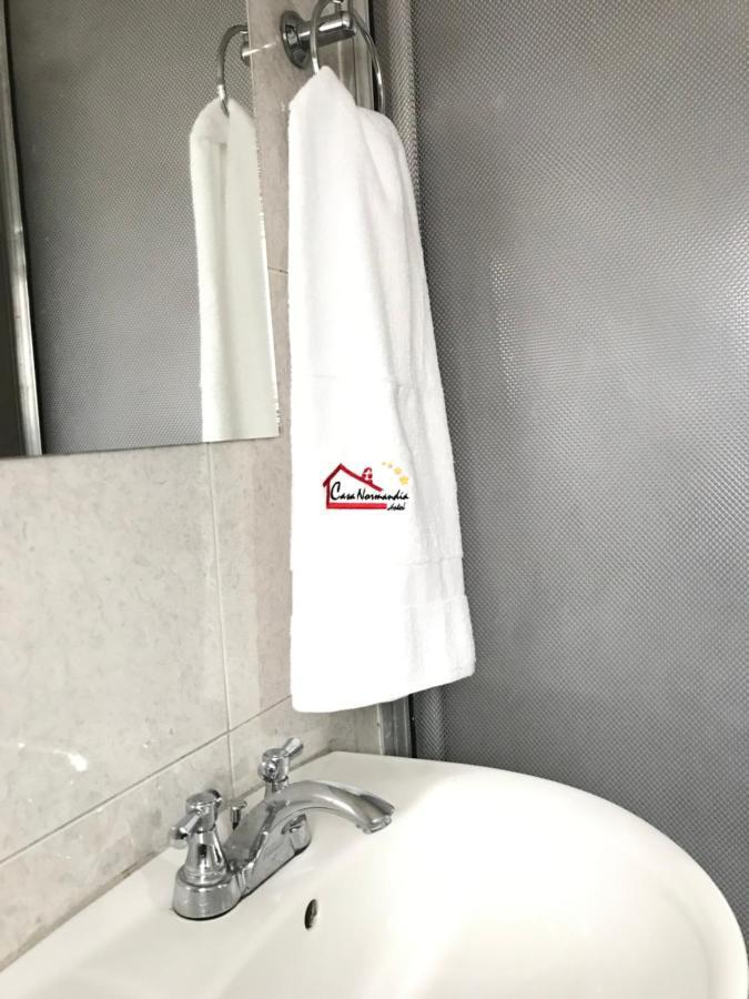 Hotel Casa Normandia ボゴタ エクステリア 写真