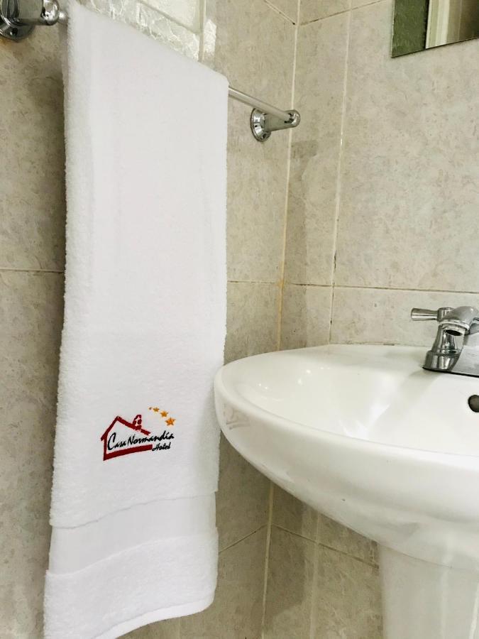 Hotel Casa Normandia ボゴタ エクステリア 写真